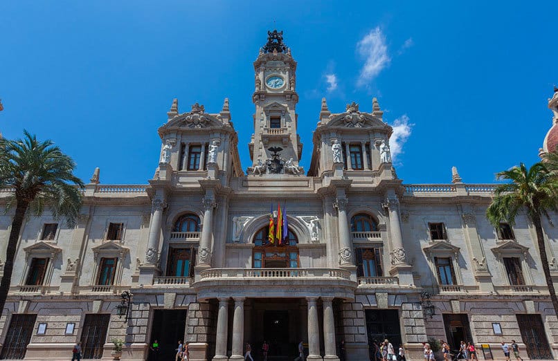 city-hall-Valencia-experiences-and-gateways