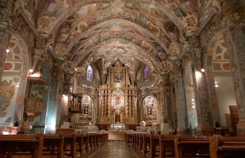 Visit Valencia: Explore the Historic Church of San Nicolas de Bari & San  Pedro Martir