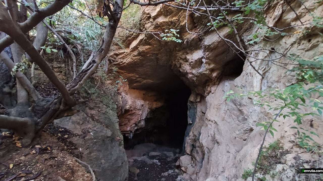 La Cova del Colom en Riba-roja de Túria