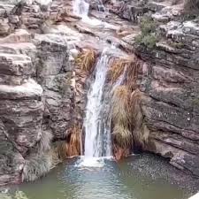 la Fuente del Señor y la cascada del Rodeno en Andilla, Valencia