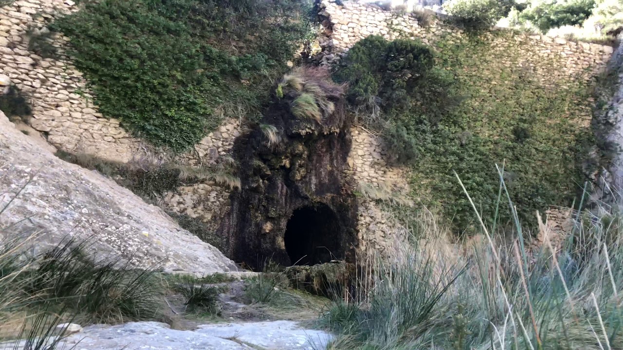 la Cueva del Chocho en Petrer, Alicante
