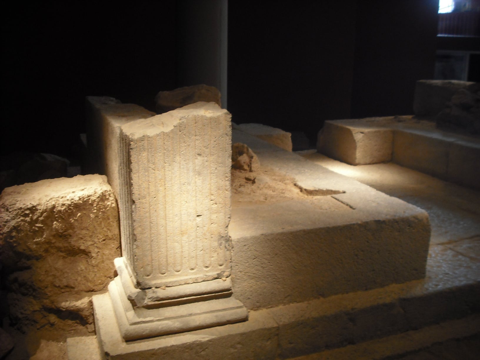 Mausoleus_romans._Edifi_I._Portada