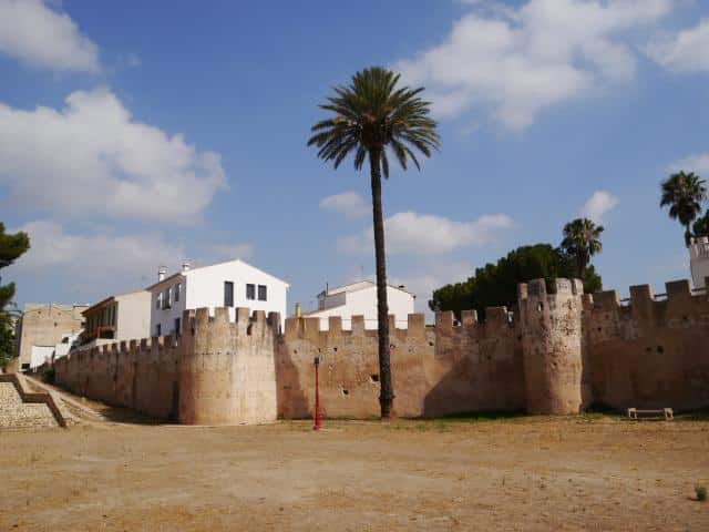 Rutas-JaumeI-Alzira-muralla-09