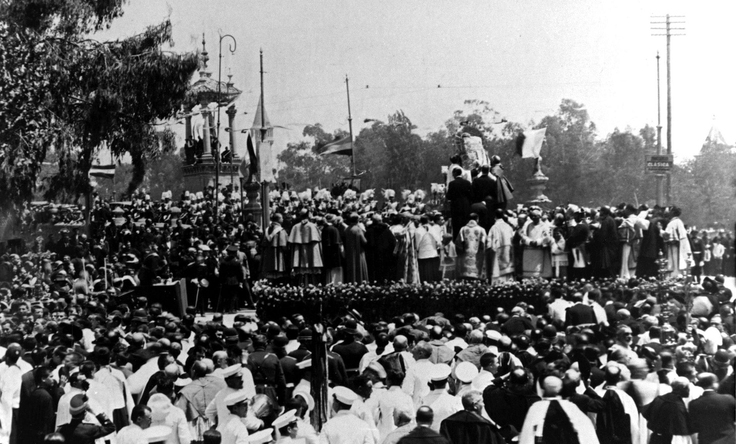 1923-coronacion-marede-deu