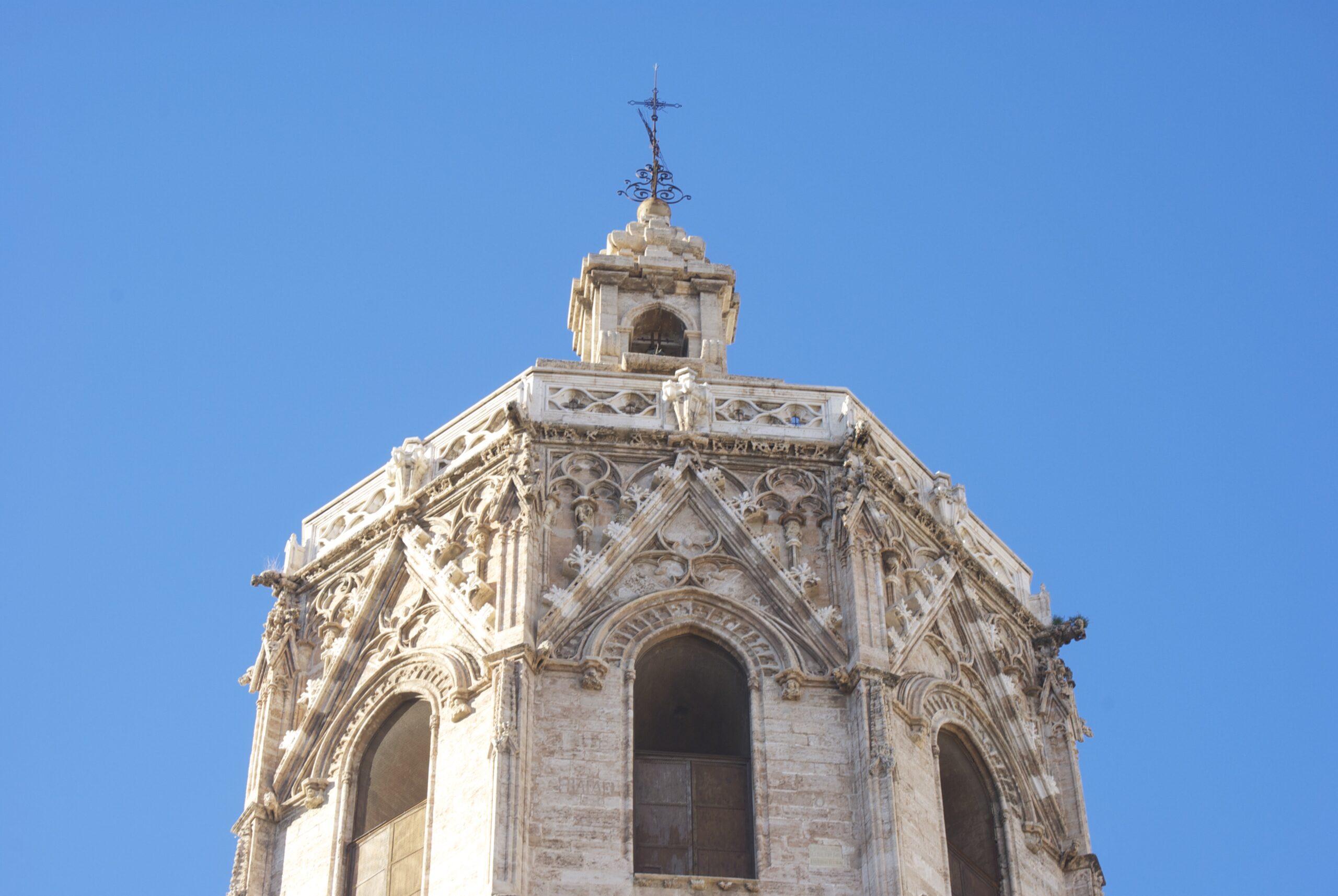 - Recomendaciones para explorar el misterio del Micalet: Un recorrido imprescindible en Valencia