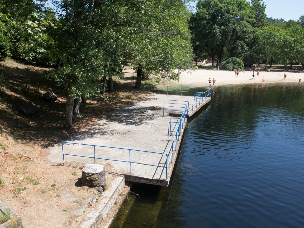 5. Un destino perfecto para desconectar: razones por las cuales la playa fluvial de Bugarra es un lugar imperdible en tu próximo viaje