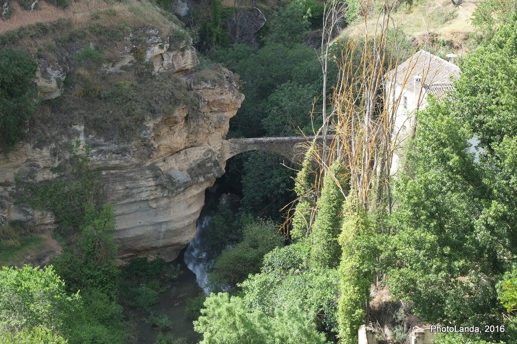 1. Descubre la majestuosidad del Mirador del Acueducto: una joya escondida en Rambla Seca