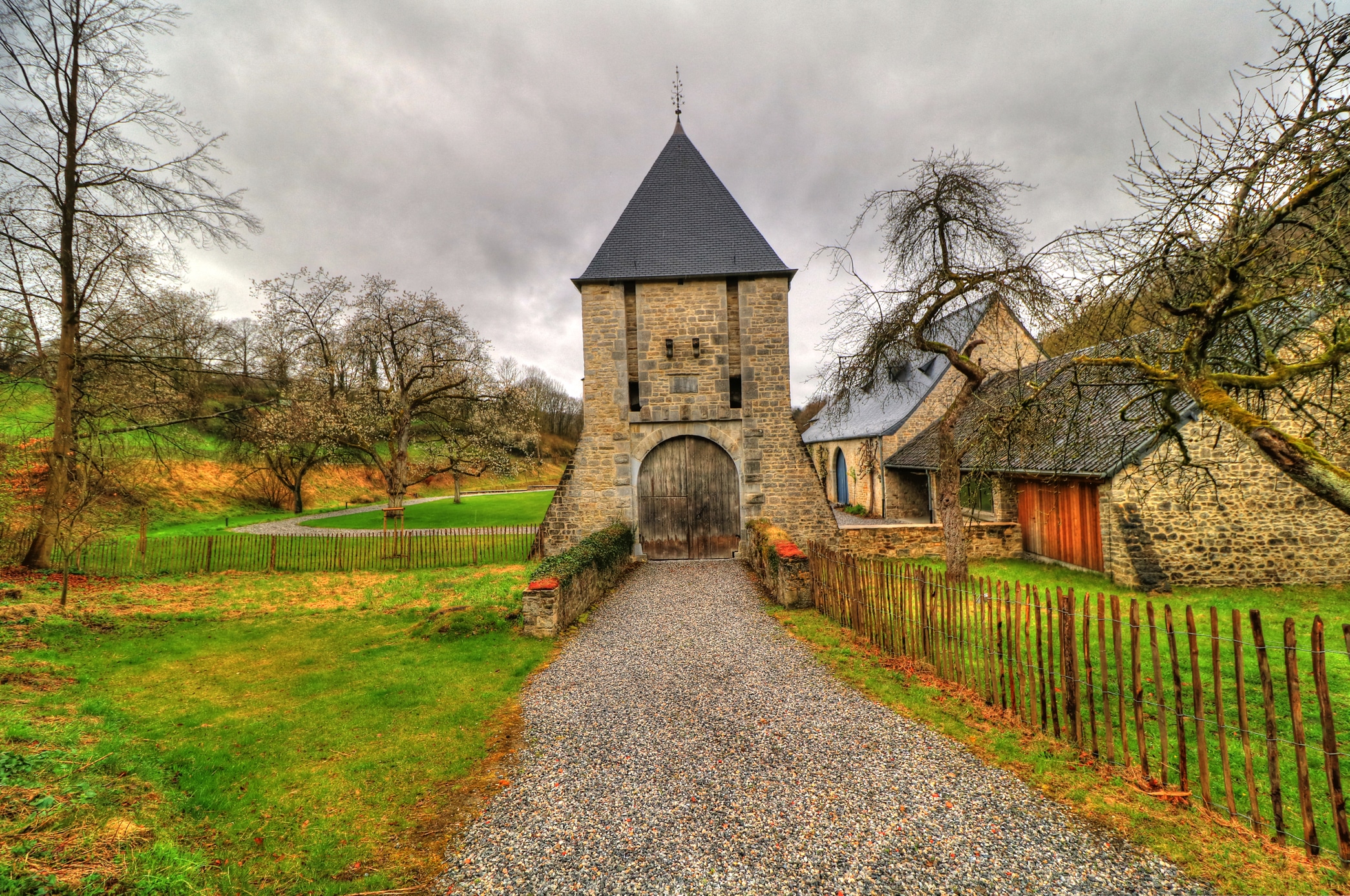Explorando la magia de Els Arcs y la Penya del Castellet, una escapada inolvidable por Castell de Castells