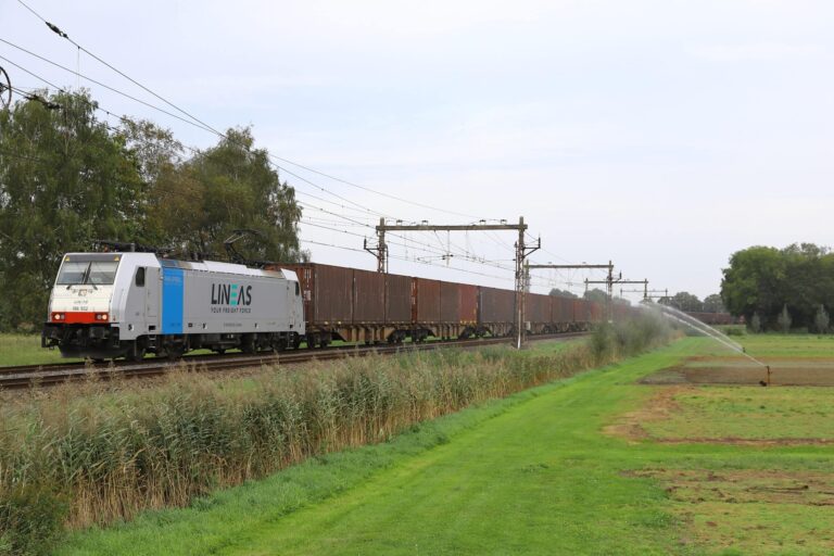 Una travesía insólita en la línea 10: Navegando por los rieles del metro valenciano