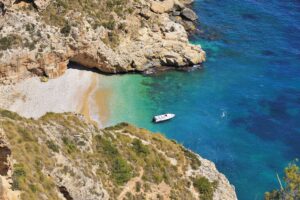 Cala-Testos