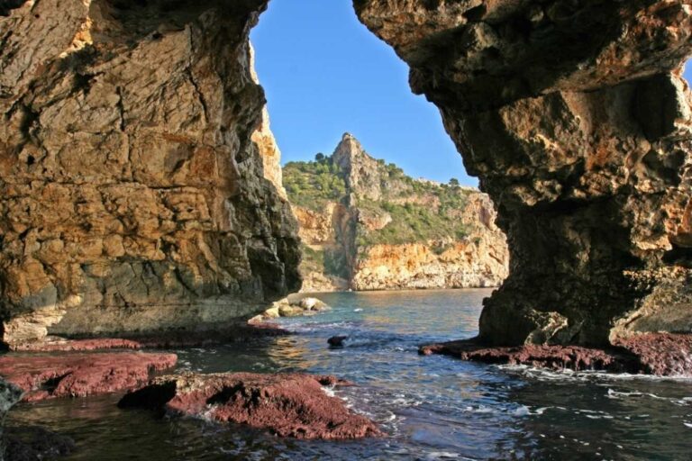 Cova-de-los-arcos