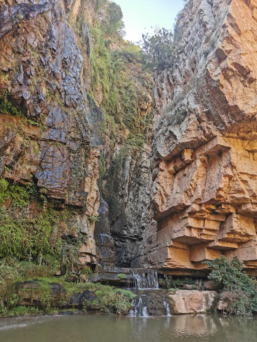 Estrechos del Barranco del Reguero en Alpuente