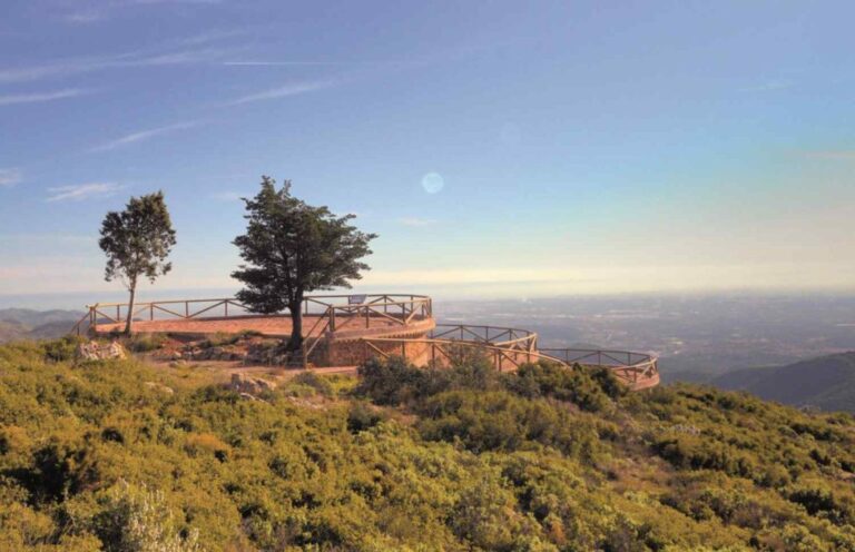 Mirador de Rebalsadors en Serra, Valencia