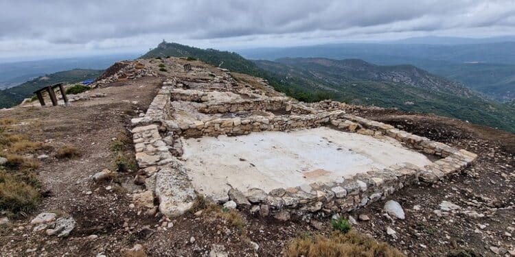 Poblado-iberico-Pico-de-los-Ajos