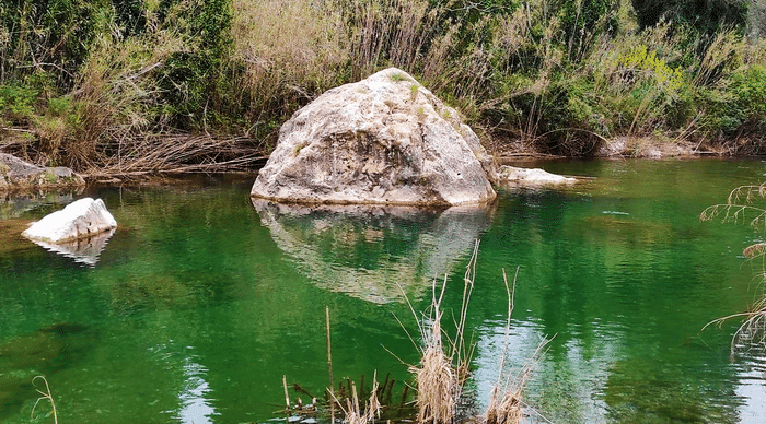 Pozo de la Roca del Molino en Vallat, Castellón