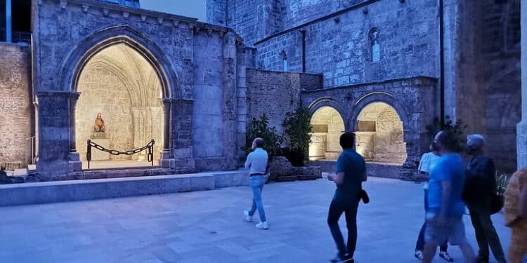 Visitas-San-Juan-del-Hospital-Valencia