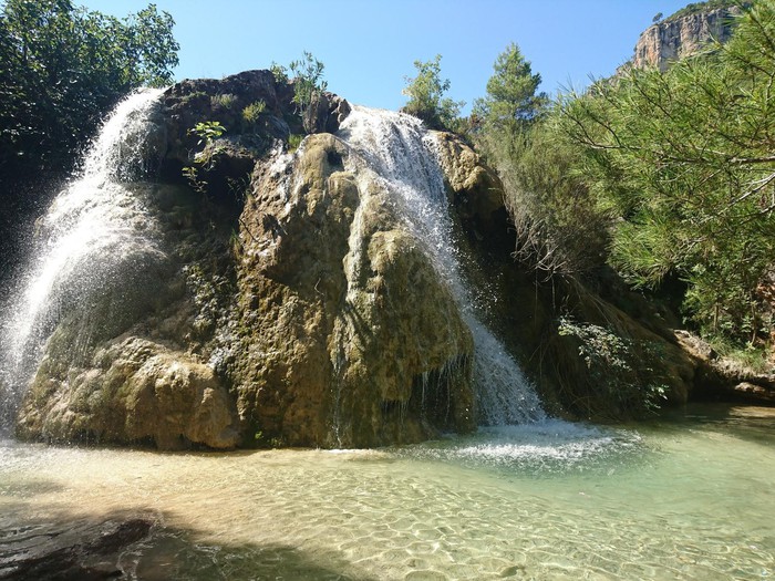 Cueva de las Tres Cascadas en Cortes de Pallás, Valencia