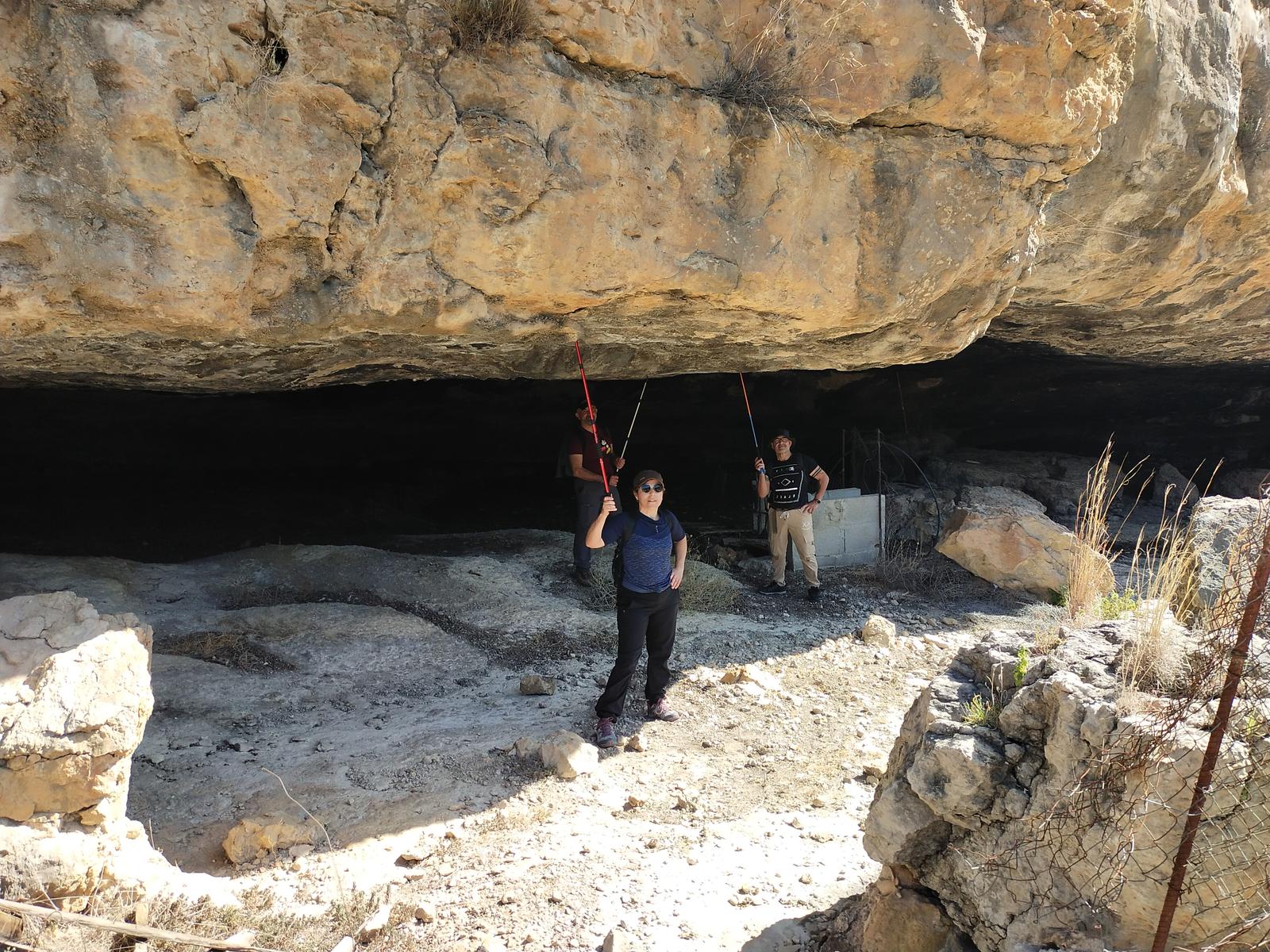 CUEVA DE PERTECAS