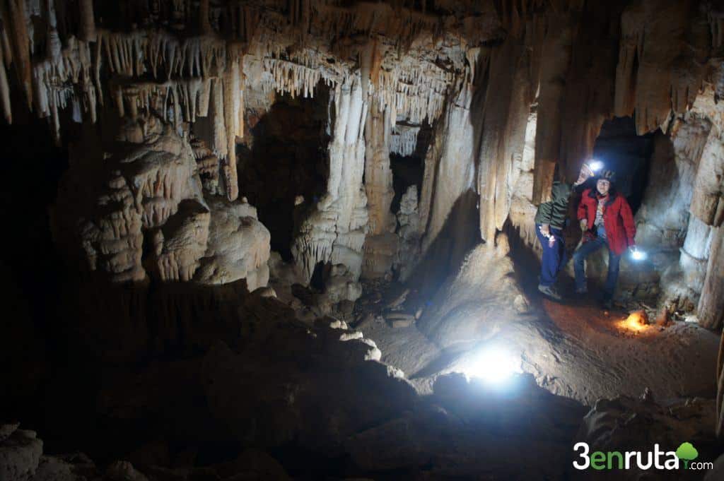 cueva del candil, Tous