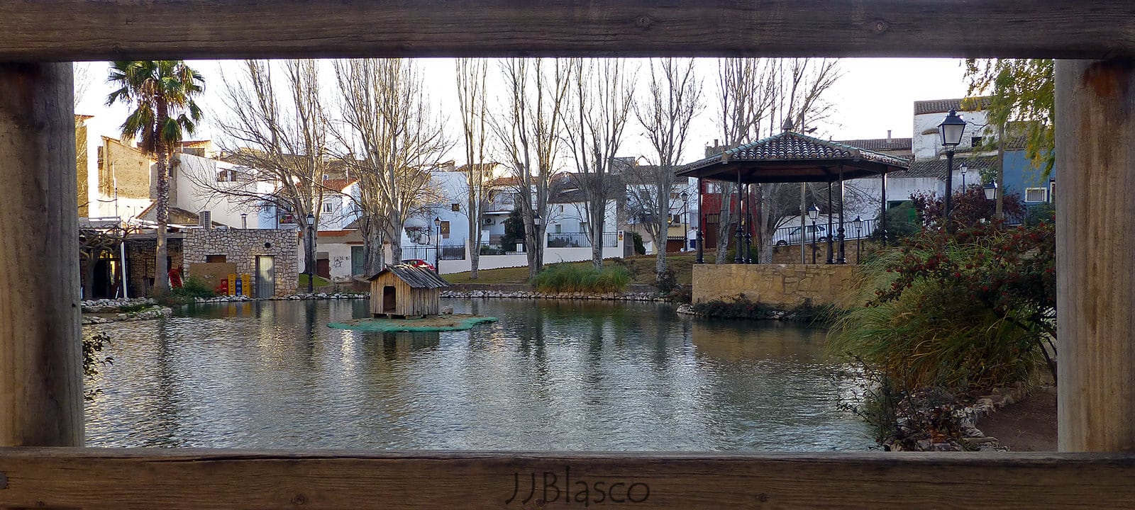 el Parque de los Morerales en Ayora, Valencia