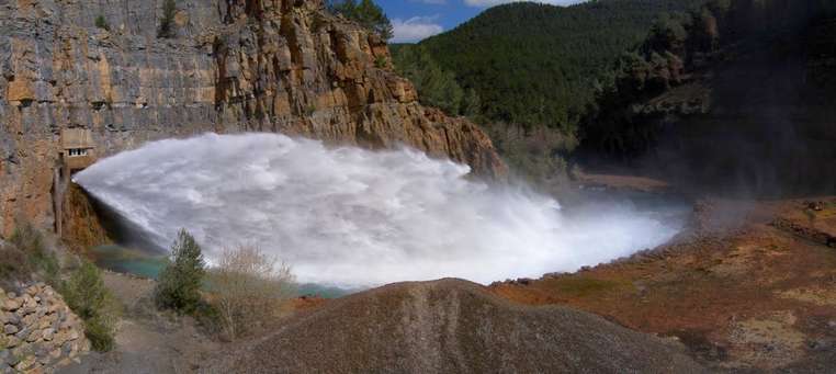 embalse-arenos-el-chorro-1