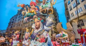 fallas-valencia-gateways-and--experiences
