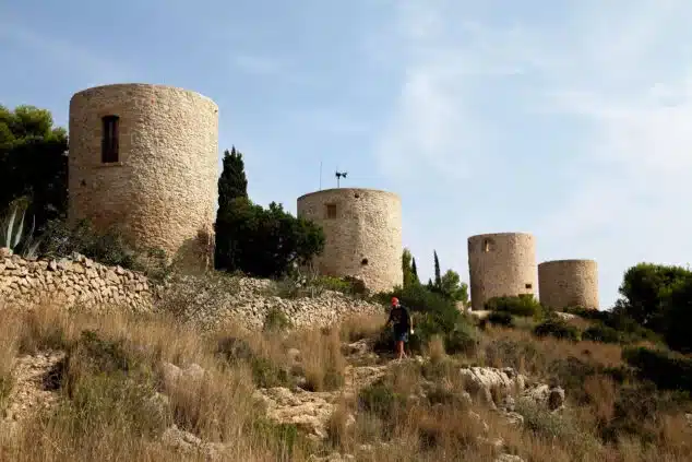 fila-cuatro-molinos-plana-xabia