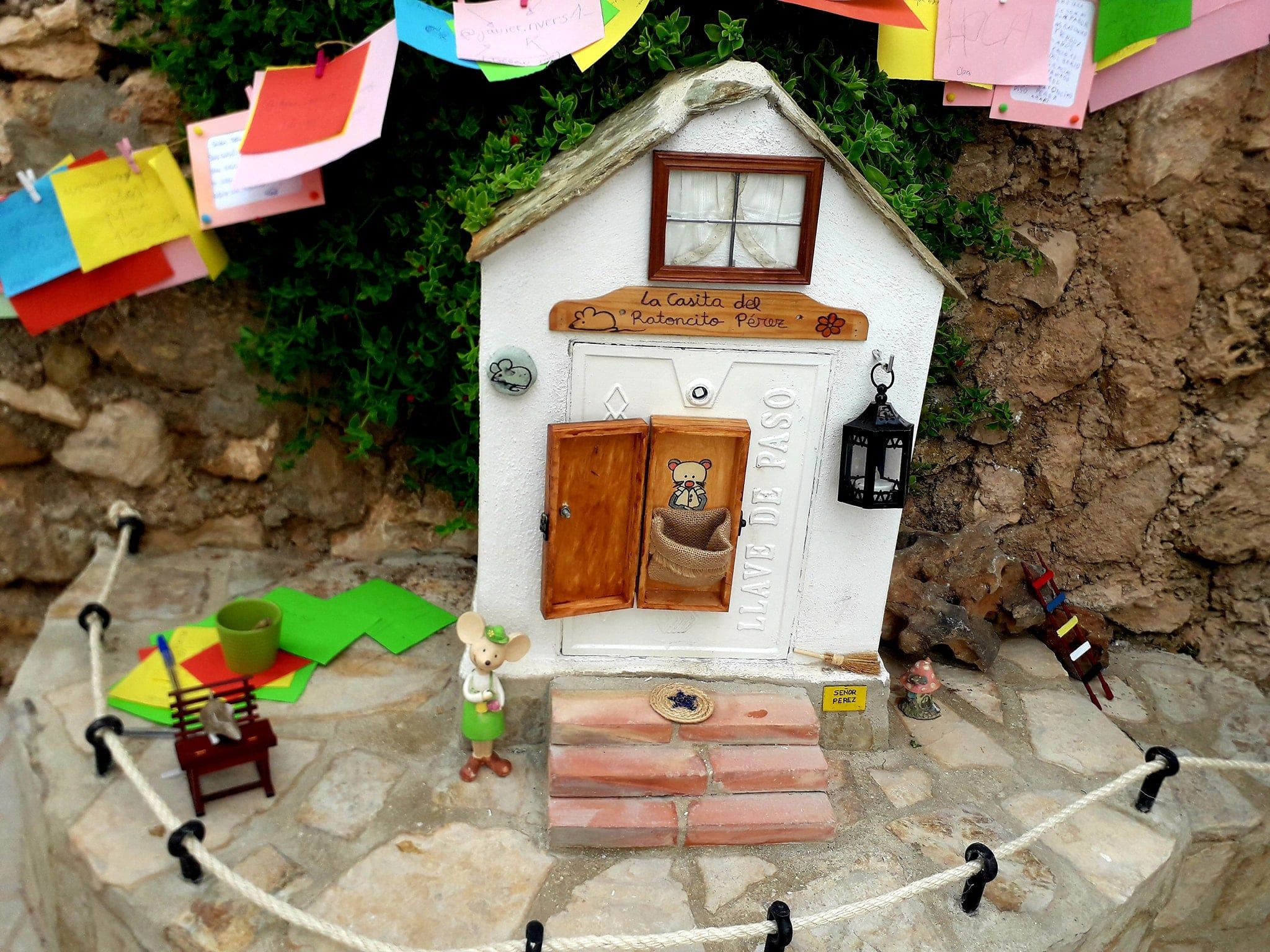 la casa del Ratoncito Pérez en Navarrés, Valencia