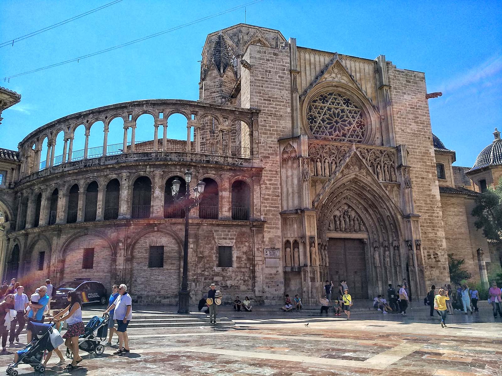 - Sumérgete en la historia de la antigua Valencia: Visitando los sitios emblemáticos de Valentia Edetanorum