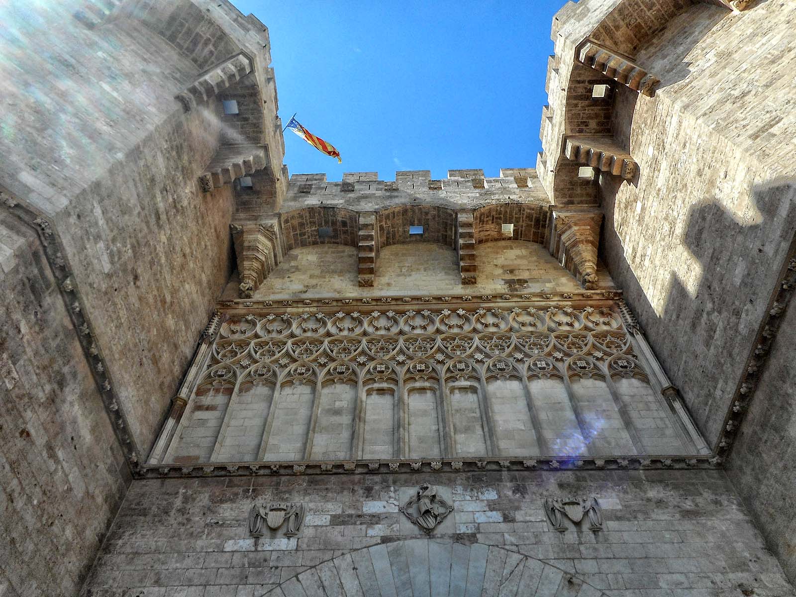 La vida nocturna valenciana: rincones secretos para disfrutar la noche