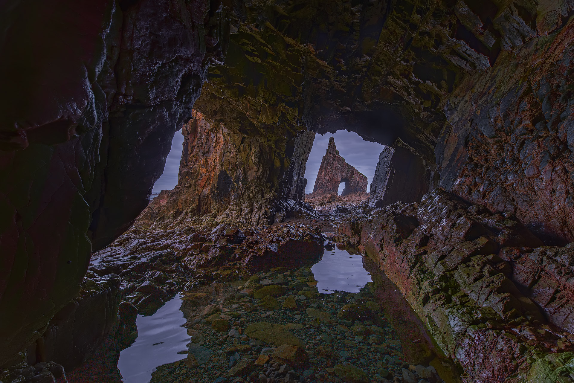 Adentrándose en lo desconocido: los encantos naturales y arqueológicos de la cueva