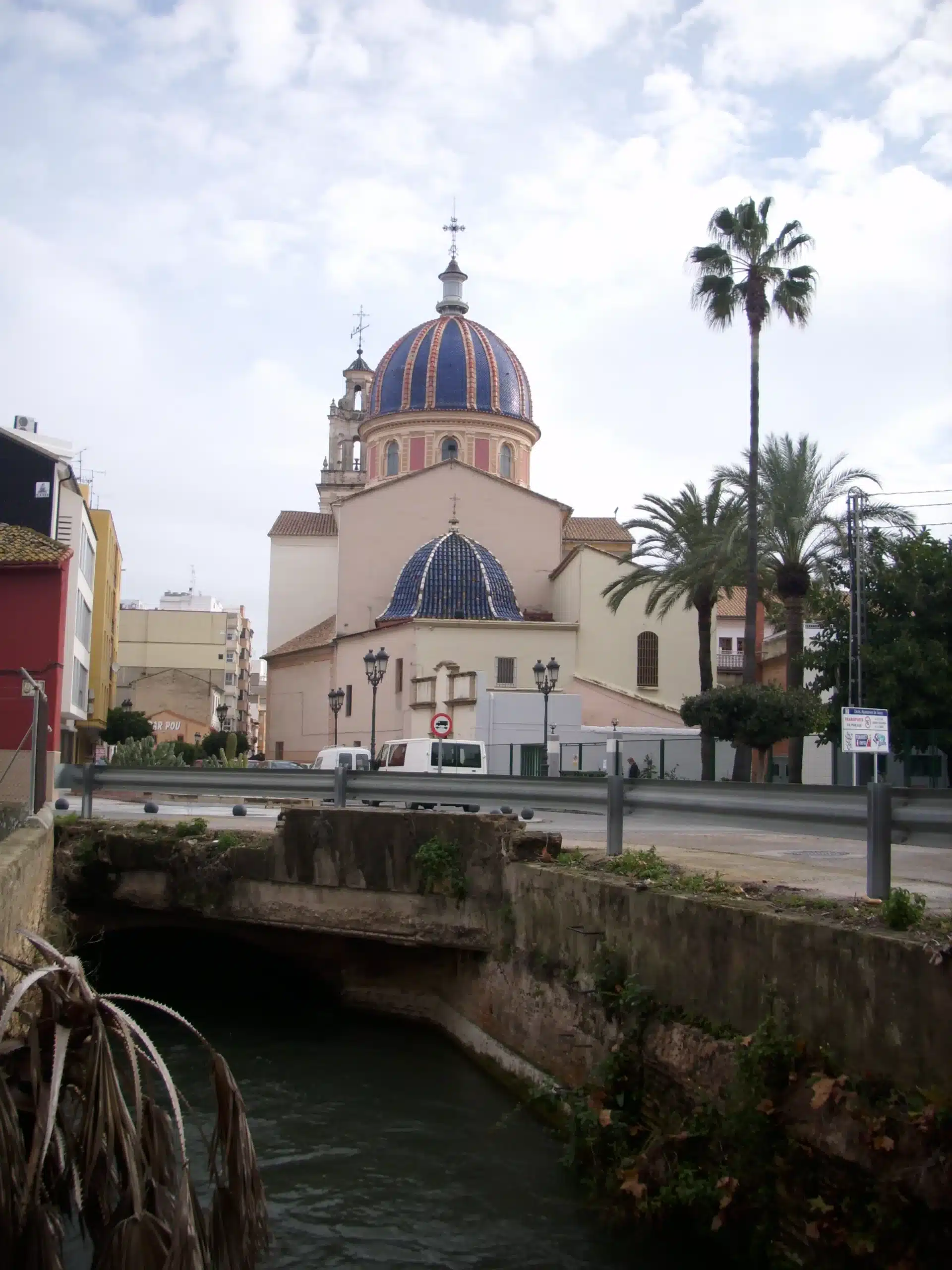 Nuestra señora de Sales, Sueca