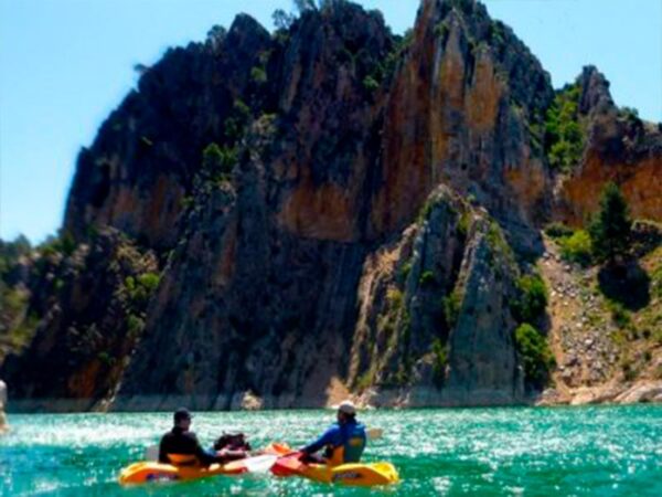 Deportes acuáticos en aguas tranquilas