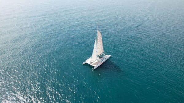 Fiesta en catamarán con baño y paella desde Valencia - Imagen 5