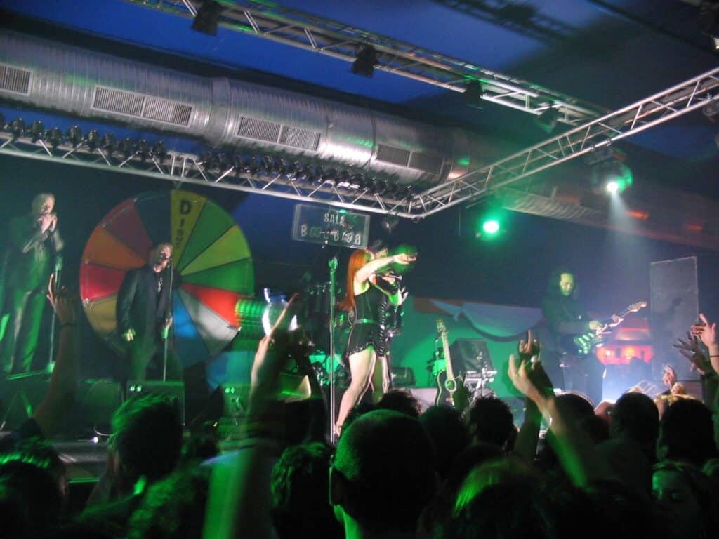 Fangoria actuando en concierto en 2005