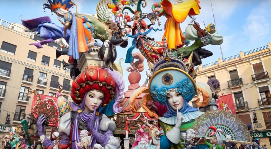 discover-the-mesmerizing-traditions-of-fallas-valencia-a-festival-of-fire-art-and-culture